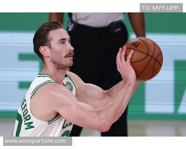 查尔斯李称拉梅洛回归将大幅提升球队士气信心满满无惧挑战 查尔斯李称拉梅洛回归将大幅提升球队士气信心满满无惧挑战